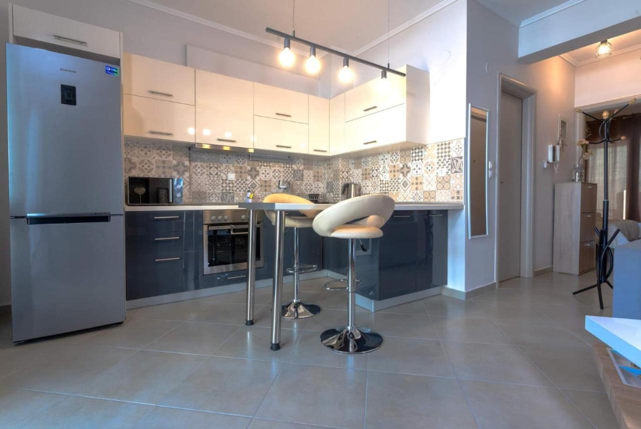 Beautiful & Modern Apartment In テッサロニキ エクステリア 写真