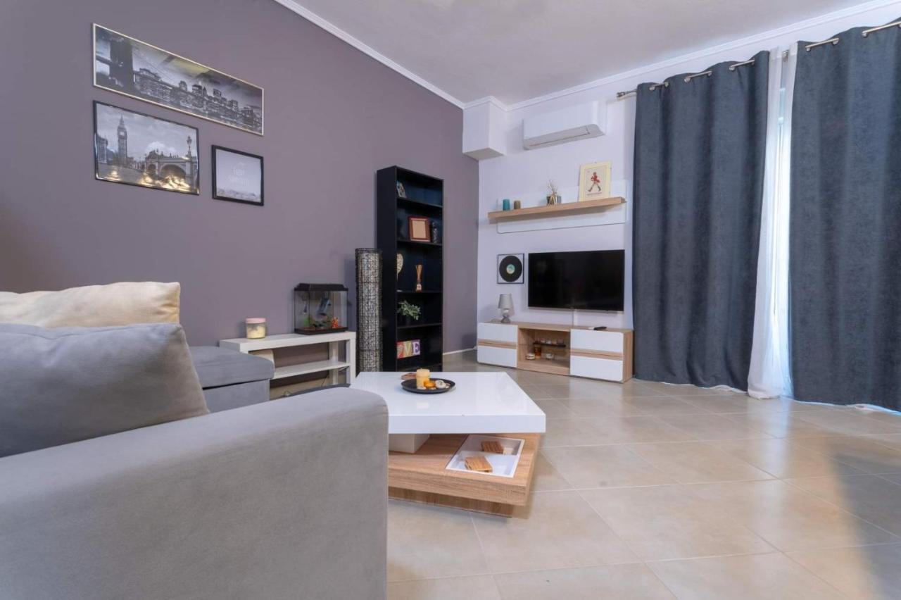 Beautiful & Modern Apartment In テッサロニキ エクステリア 写真